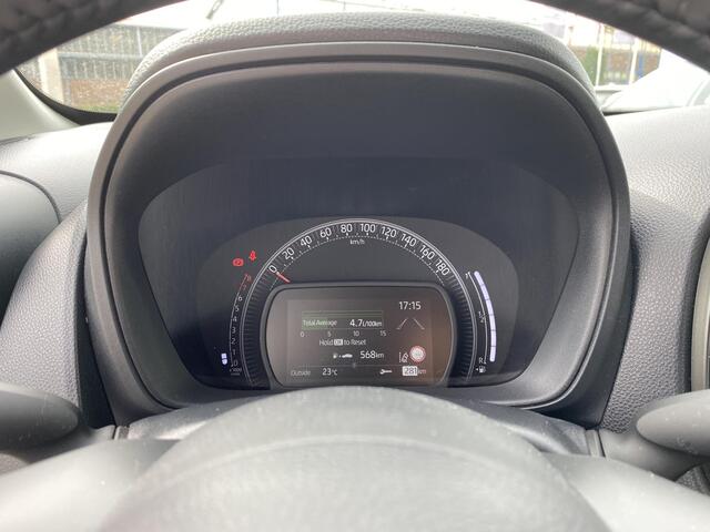 Toyota AYGO X 1.0 VVT-i MT first