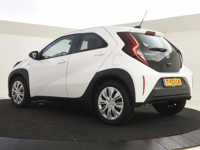 Toyota AYGO 1.0 VVT-i MT play | Apple & Android Carplay | Camera