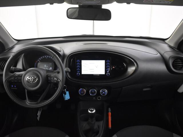 Toyota AYGO 1.0 VVT-i MT play | Apple & Android Carplay | Camera