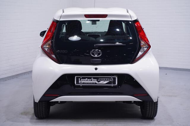 Toyota AYGO 1.0 VVT-i x-play Achteruitrijcamera Apple Carplay 1e Eigenaar NAP