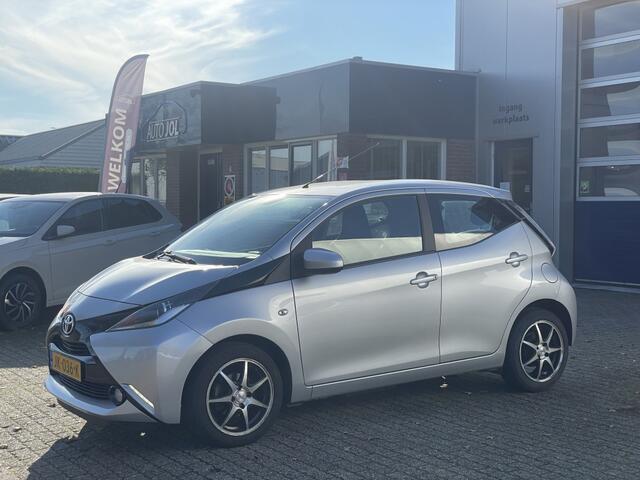 Toyota AYGO 1.0 VVT-i x-play | achteruirijcamera | RIJKLAARPRIJS
