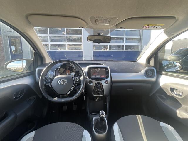 Toyota AYGO 1.0 VVT-i x-play | achteruirijcamera | RIJKLAARPRIJS