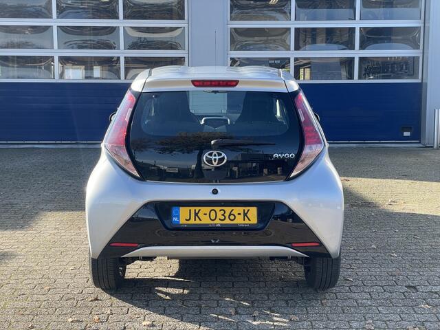Toyota AYGO 1.0 VVT-i x-play | achteruirijcamera | RIJKLAARPRIJS