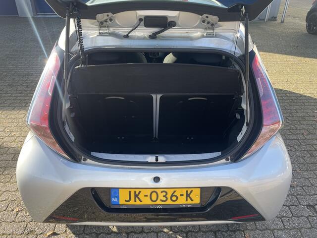 Toyota AYGO 1.0 VVT-i x-play | achteruirijcamera | RIJKLAARPRIJS