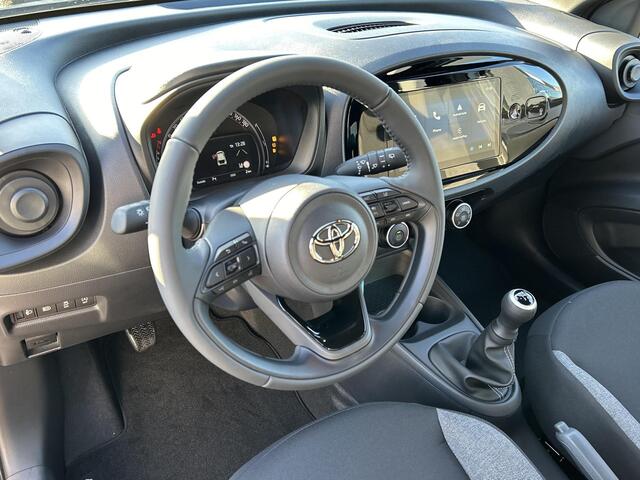 Toyota AYGO X 1.0 VVT-i MT Play **APPLE CARPLAY/ PARKEERCAMERA/ GARANTIE**