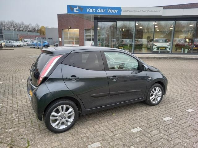 Toyota AYGO 1.0 VVT-i x-joy Automaat