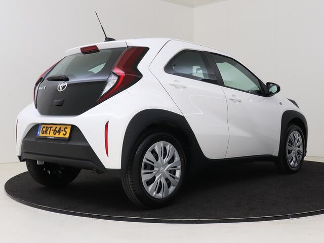 Toyota AYGO X 1.0 VVT-i MT Play *Demo | Airco | Camera | Apple CarPlay - Android Auto | Cruise Control/Adaptive | Bluetooth
