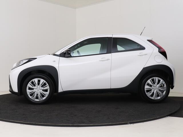 Toyota AYGO X 1.0 VVT-i MT Play *Demo | Airco | Camera | Apple CarPlay - Android Auto | Cruise Control/Adaptive | Bluetooth