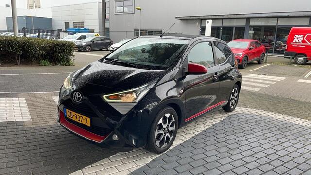 Toyota AYGO 1.0 VVT-i x-joy AUTOMATISCH VOUWDAK / APPLE CARPLAY EN ANDROID AUTO / CRUISE CONTROL / CLIMATE CONTROL / PARKEERCAMERA