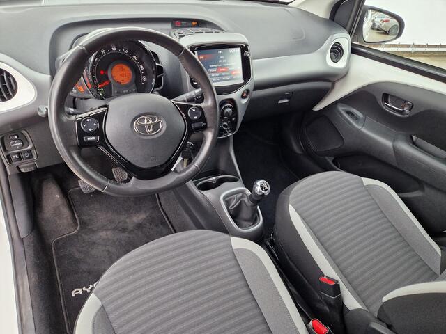 Toyota AYGO 1.0 VVT-i X-First Cabriodak - Airco - Carplay/Android Auto