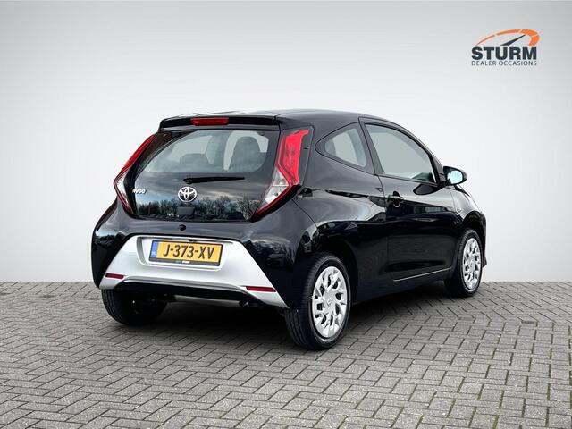 Toyota AYGO 1.0 VVT-i x-play | Airco | Apple Carplay & Android | Achteruitrijcamera | Bluetooth | Rijklaarprijs!