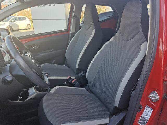 Toyota AYGO 1.0 VVT-i x-joy