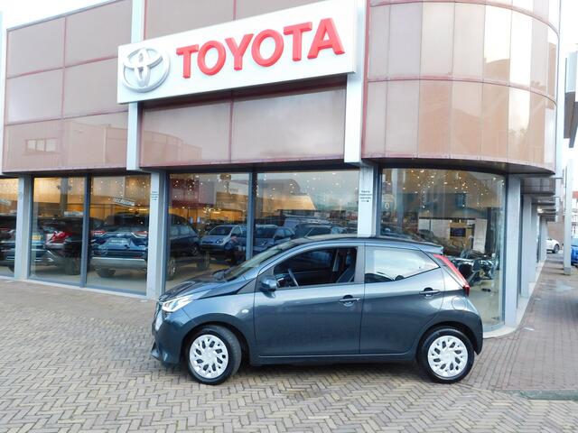 Toyota AYGO 1.0 VVT-i x-play