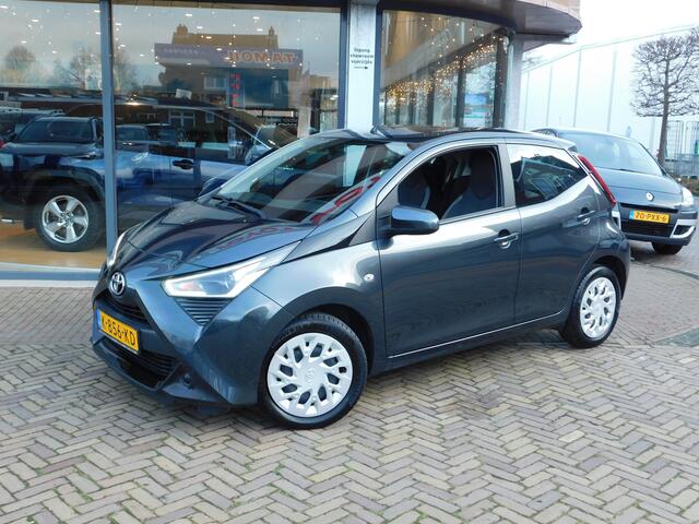 Toyota AYGO 1.0 VVT-i x-play