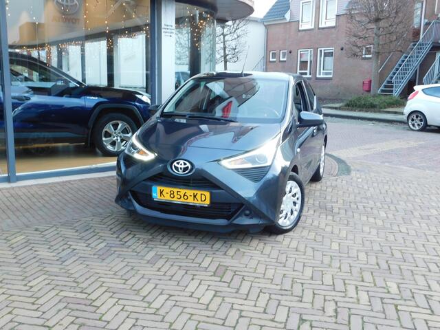 Toyota AYGO 1.0 VVT-i x-play