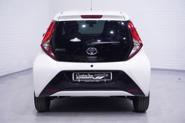 Toyota AYGO 1.0 VVT-i x-joy Climate control Camera Apple Carplay Cruisecontrol 1e Eigenaar NAP