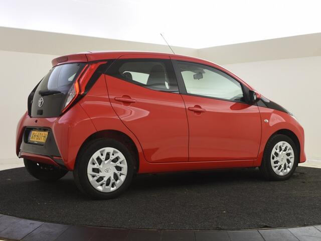 Toyota AYGO 1.0 VVT-i x-play | Camera