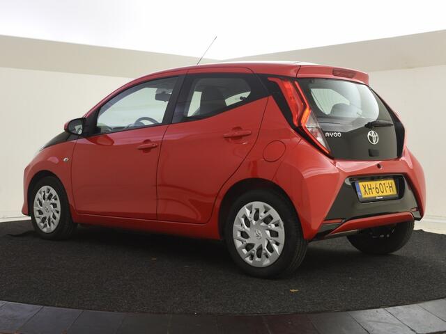 Toyota AYGO 1.0 VVT-i x-play | Camera