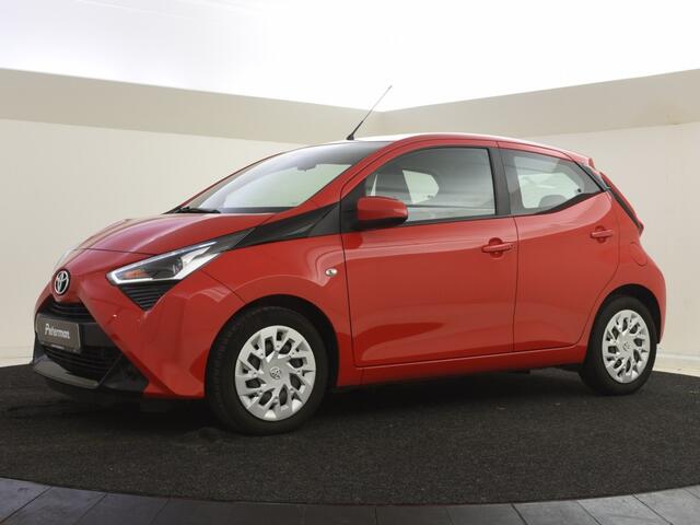 Toyota AYGO 1.0 VVT-i x-play | Camera