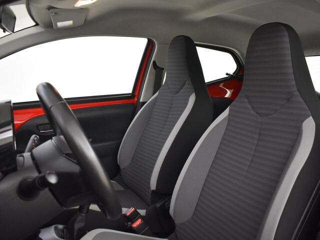 Toyota AYGO 1.0 VVT-i x-play | Camera