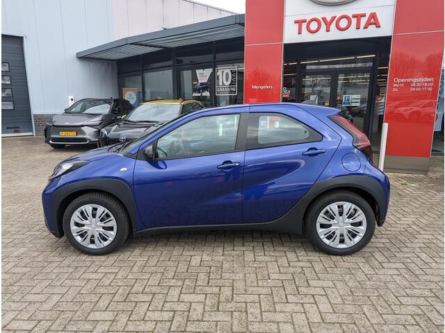 Toyota AYGO X 1.0 VVT-i MT Play Airco / Cruise Control Adaptief / Camera / All-Seasonbanden