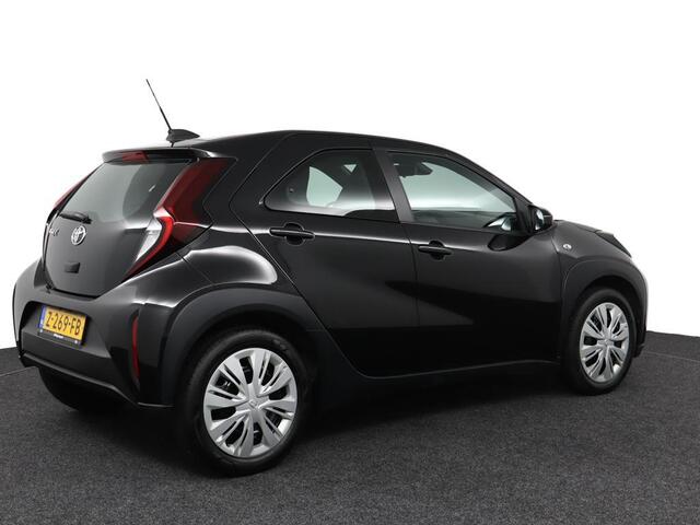 Toyota AYGO X 1.0 VVT-i MT Play | Applecarplay/Android Auto | Parkeercamera | Airco |