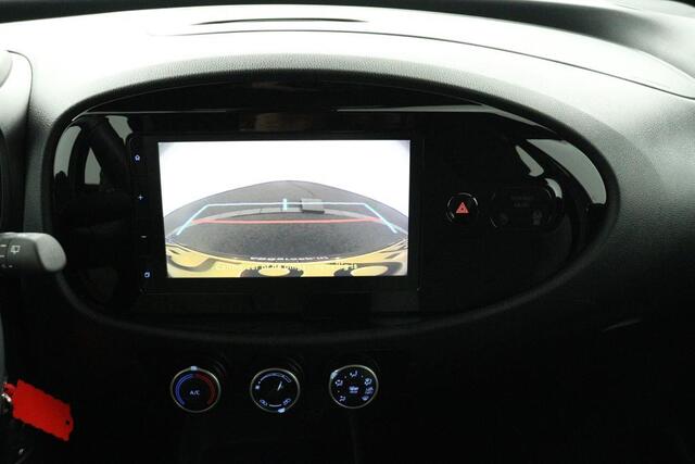 Toyota AYGO X 1.0 VVT-i MT Play | Applecarplay/Android Auto | Parkeercamera | Airco |