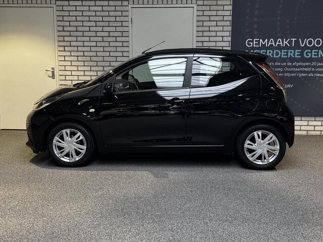 Toyota AYGO 1.0 VVT-i x-wave automaat