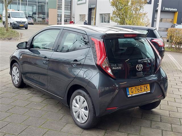 Toyota AYGO 1.0 VVT-i x-fun