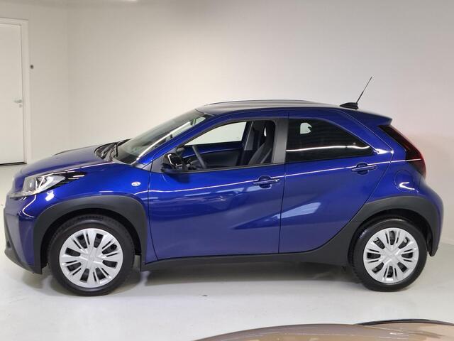 Toyota AYGO X 1.0 VVT-i MT Play | Adapt. cruise | Camera | Carplay | Airco |