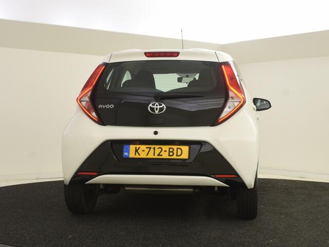Toyota AYGO 1.0 VVT-i x-play Automaat | Camera