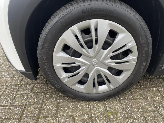 Toyota AYGO X 1.0 VVT-i MT Play