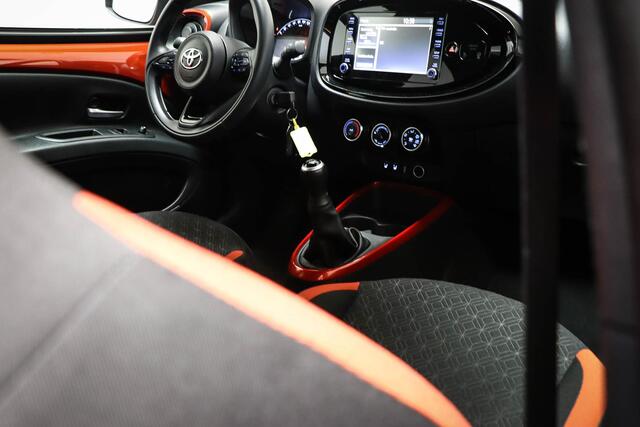 Toyota AYGO X 1.0 VVT-i MT Pulse | STOELVERWARMING | DAB | APPLE | CAMERA