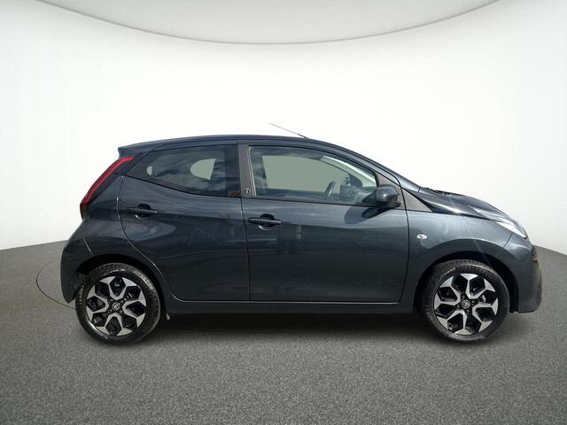 Toyota AYGO 1.0 VVT-i x-cite Carplay / Camera / 15''
