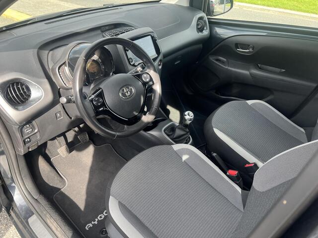 Toyota AYGO 1.0 VVT-i x-cite Carplay / Camera / 15''