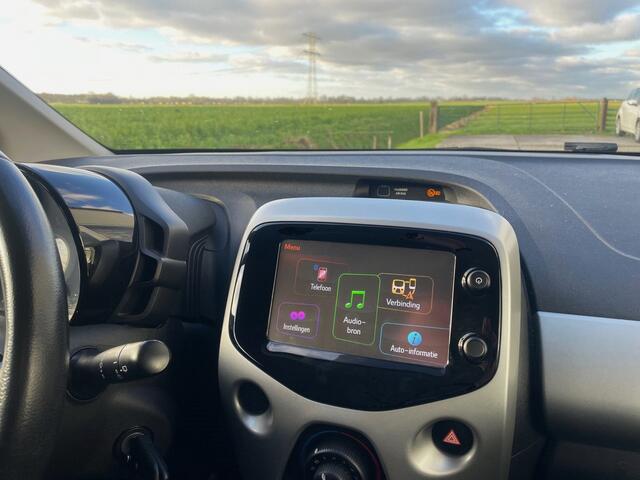 Toyota AYGO 1.0 VVT-i x-play, camera, apple carplay, cruise controle