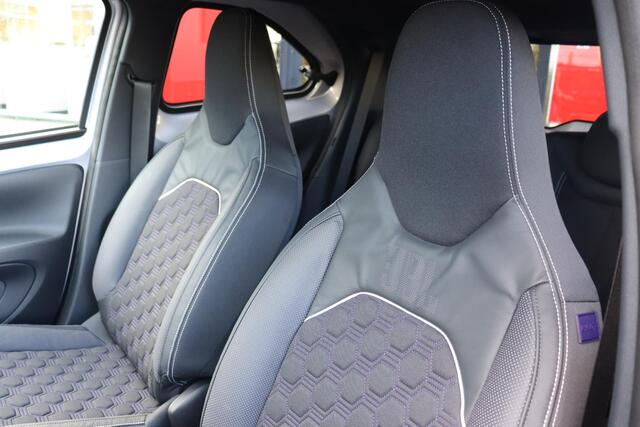 Toyota AYGO X 1.0 VVT-i MT JBL Bitone, Nieuw en uit voorraad leverbaar!