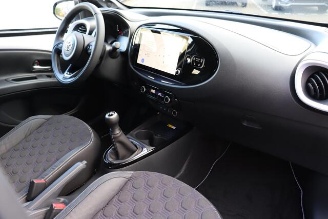 Toyota AYGO X 1.0 VVT-i MT JBL Bitone, Nieuw en uit voorraad leverbaar!