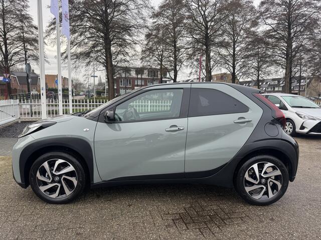 Toyota AYGO X 1.0 VVT-i MT Pulse Parkeersensoren, 17inch velgen, Apple/Android , All-in Rijklaarprijs