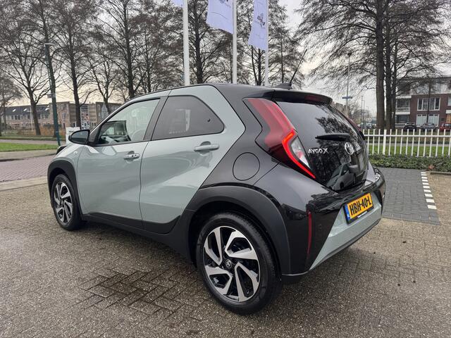 Toyota AYGO X 1.0 VVT-i MT Pulse Parkeersensoren, 17inch velgen, Apple/Android , All-in Rijklaarprijs