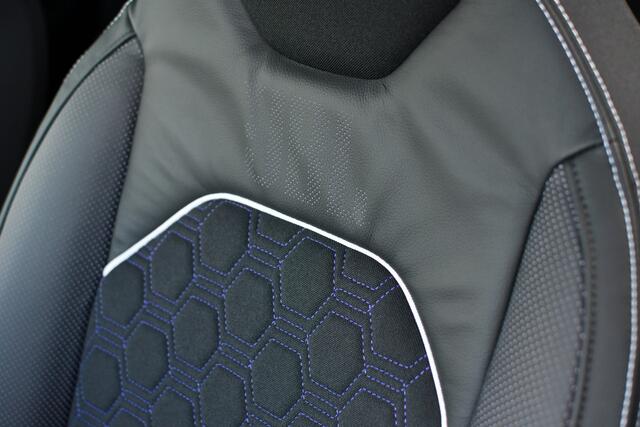 Toyota AYGO X 1.0 VVT-i S-CVT JBL 72pk | Automaat | JBL-audio | Navigatie | PDC |