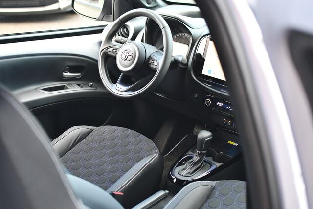Toyota AYGO X 1.0 VVT-i S-CVT JBL 72pk | Automaat | JBL-audio | Navigatie | PDC |