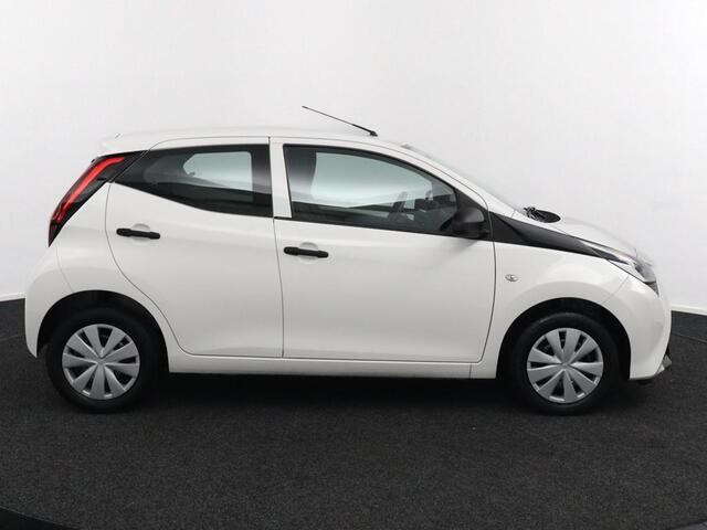 Toyota AYGO 1.0 VVT-i x-fun