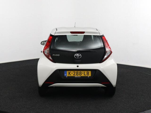 Toyota AYGO 1.0 VVT-i x-fun