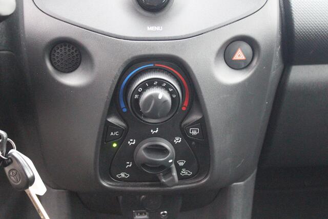 Toyota AYGO 1.0 VVT-i x-fun