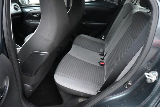 Toyota AYGO 1.0 VVT-i x-play Airco LED 1e Eigenaar Dealer Onderhouden! Inruil Mogelijk!