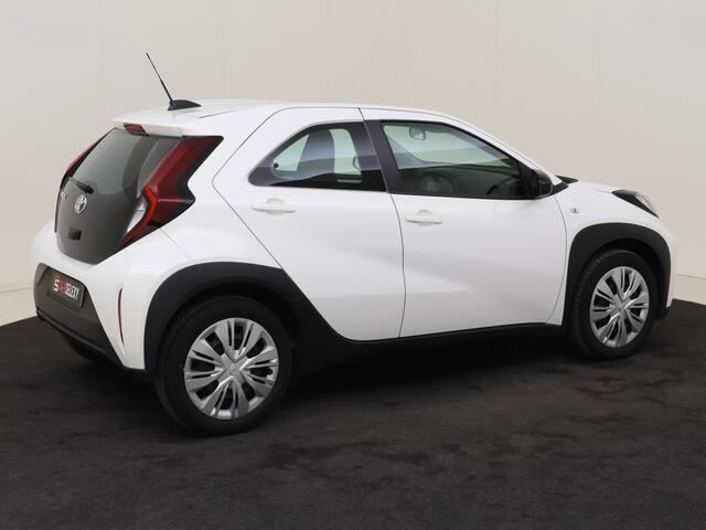 Toyota AYGO 1.0 VVT-i S-CVT Play | Adapt. Cruise | Camera | Airco | Apple Ca