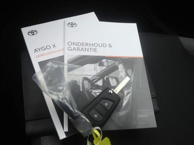 Toyota AYGO X 1.0 VVT-i MT Play