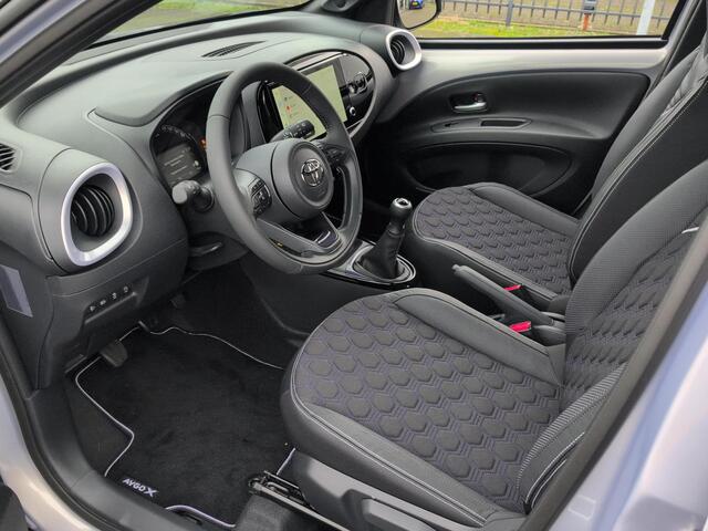Toyota AYGO X 1.0 VVT-i MT JBL | Nieuwe Auto | Apple Carplay | Android Auto | Subwoofer | Middenarmsteun |