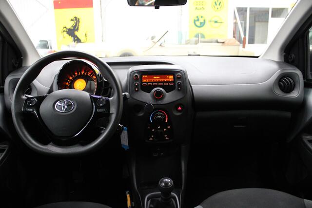 Toyota AYGO 1.0 VVT-i x-fun 63.131km NAP, Airco, Cruise control